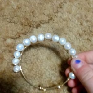 Pearl bracelet